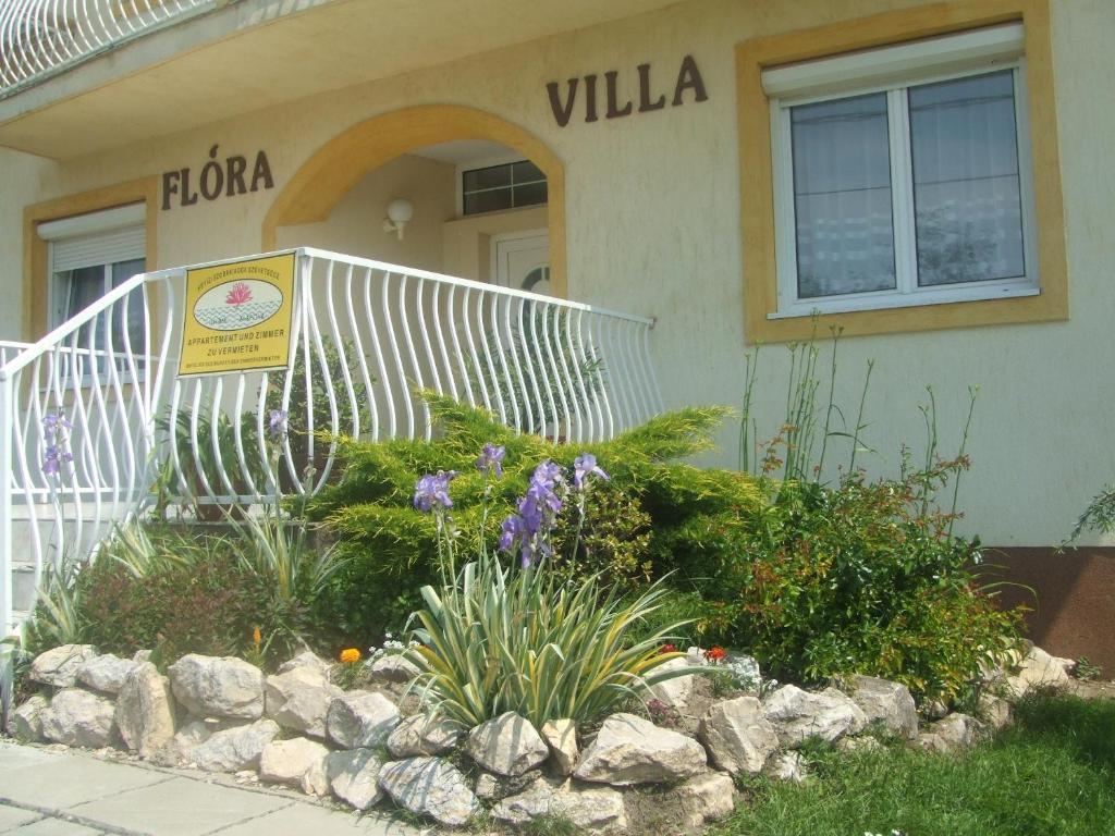 Flora Villa เฮวิซ ภายนอก รูปภาพ